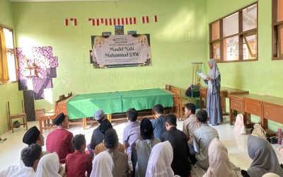 Maulid Nabi 1448 H & Kebaktian: Merajut Kebersamaan di SMPN 2 Pekalongan